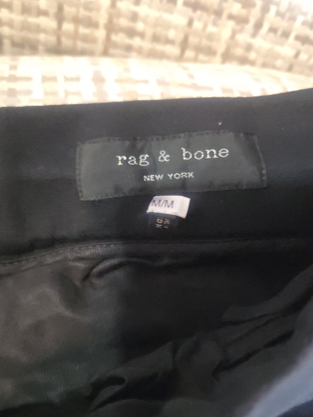 Front Pockted Jogger Pants Size M